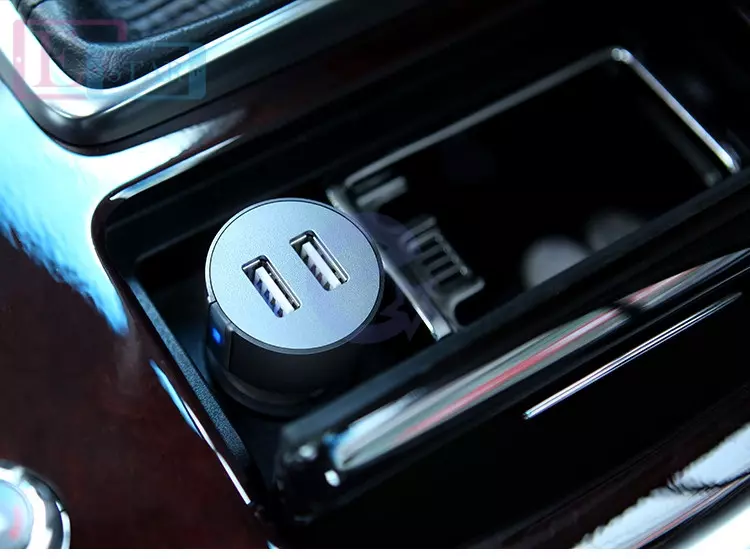 Автомобильная зарядка от прикуривателя Nillkin Vigor car charger Dual Port USB Car Charger для Samsung, Apple, Hyawei, Asus, HTC, Meizu Gold (Золотой)