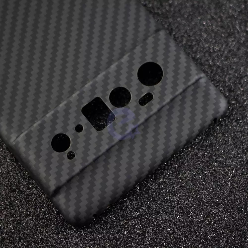 Чехол бампер для Google Pixel 6 Pro Anomaly Carbon Plaid (Закрытый модуль камеры) Black (Черный)