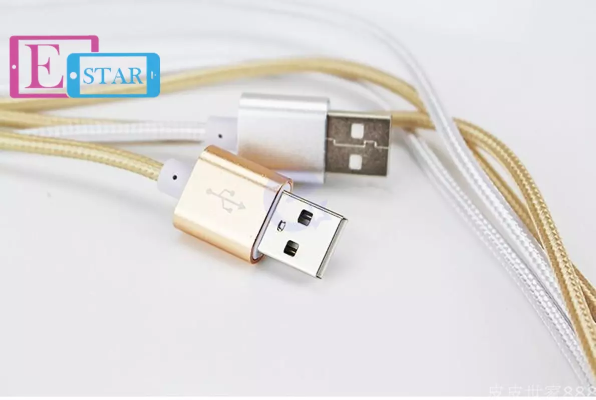Кабель для зарядки и передачи данных Anomaly тканевая оплетка USB MicroUsb для смартфонов и телефона 1 м Silver (Серебристый)