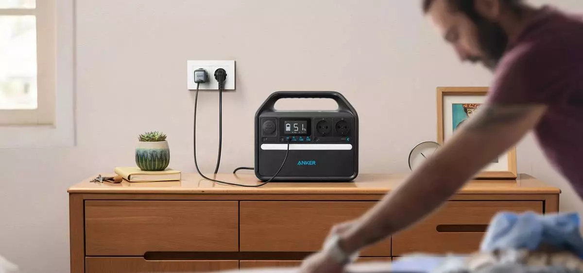 Портативна електростанція Anker 535 PowerHouse 512 Вт/год Black (Чорний) Портативна електростанція Anker 535 PowerHouse 512 Вт/год Black (Чорний)