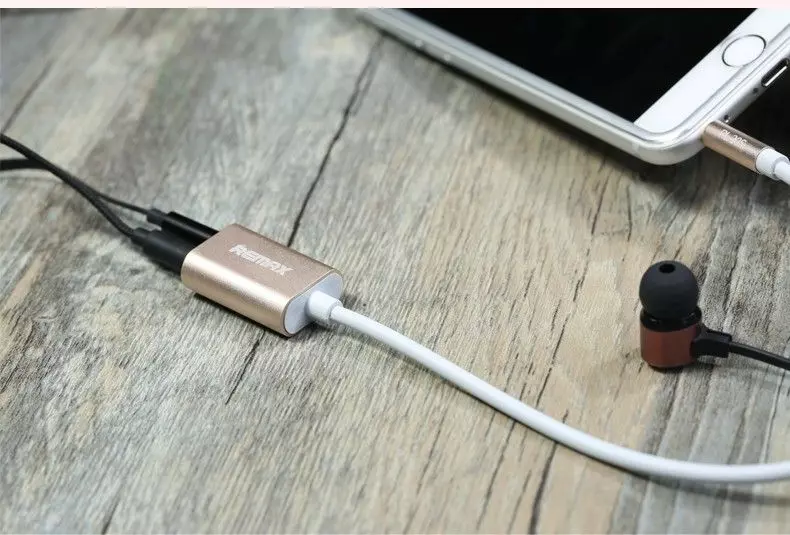 Аудио кабель Remax AUX Splitter 3.5 мм Gray (Серый) RL-S20 Аудио кабель Remax AUX Splitter 3.5 мм Gray (Серый) RL-S20