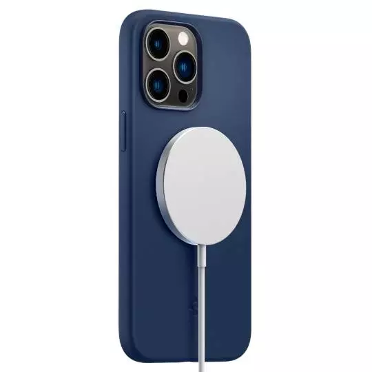 Противоударный чехол бампер Spigen Silicone Fit MagSafe для iPhone 14 Pro Max Navy Blue (Темно Синий) ACS04847