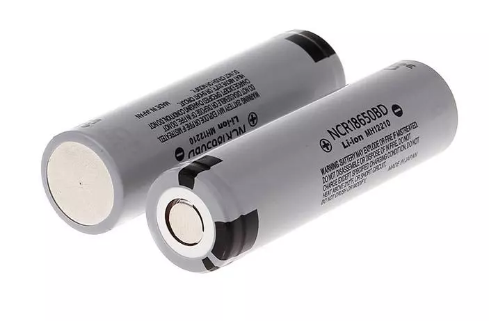 Акумуляторна батарея Panasonic NCR18650BD 3200mAh 10A Gray (Сірий) Акумуляторна батарея Panasonic NCR18650BD 3200mAh 10A Gray (Сірий)