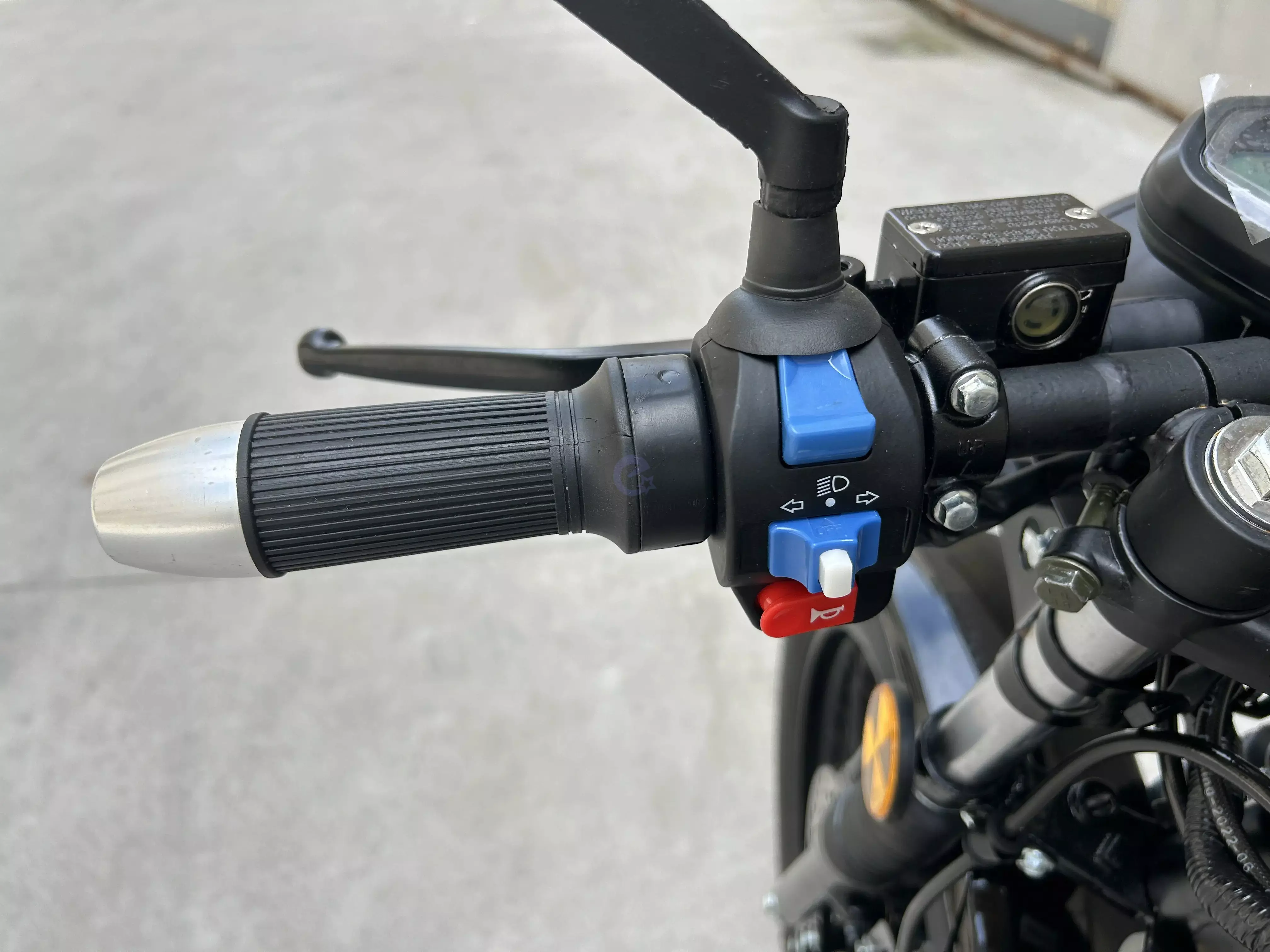 Електроскутер Anomaly Energy CKD 3000 Вт Свинцево-кислотна Графен батарея 72V 32AH Red (Красный) Електроскутер Anomaly Energy CKD 3000 Вт Свинцево-кислотна Графен батарея 72V 32AH Red (Красный)