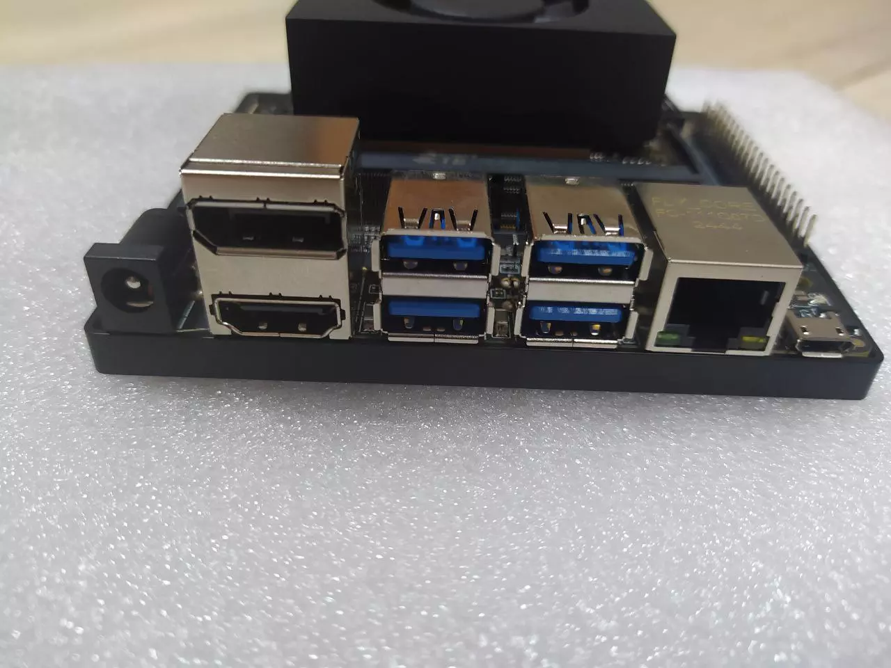 Модуль NVIDIA Jetson Xavier NX 16GB T501 Development Kit Black (Черный) Модуль NVIDIA Jetson Xavier NX 16GB T501 Development Kit Black (Черный)