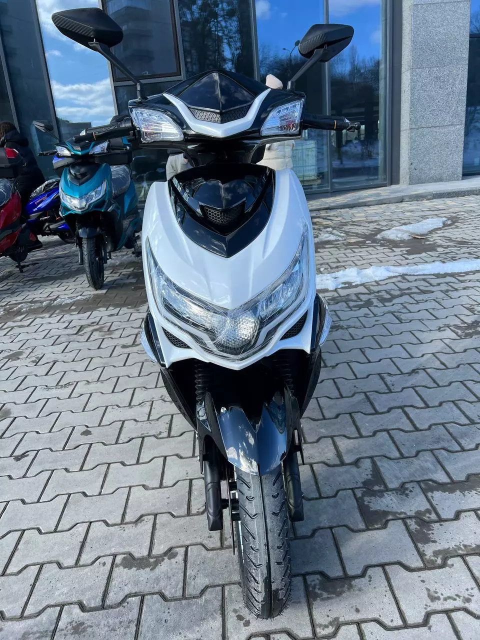 Електроскутер Anomaly Energy SY 3000W LI FLP 72V40Ah White (Білий) Електроскутер Anomaly Energy SY 3000W LI FLP 72V40Ah White (Білий)